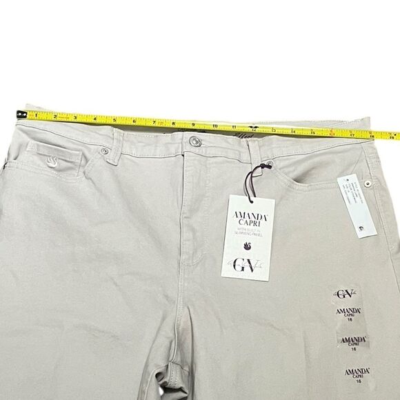 Gloria Vanderbilt Women's Amanda Capri Pants, Size 16, NWT - Picture 9 of 14